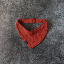 Lade das Bild in den Galerie-Viewer, Musselin-Lätzchen (ab 6 M)