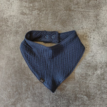 Lade das Bild in den Galerie-Viewer, Musselin-Lätzchen (ab 6 M)